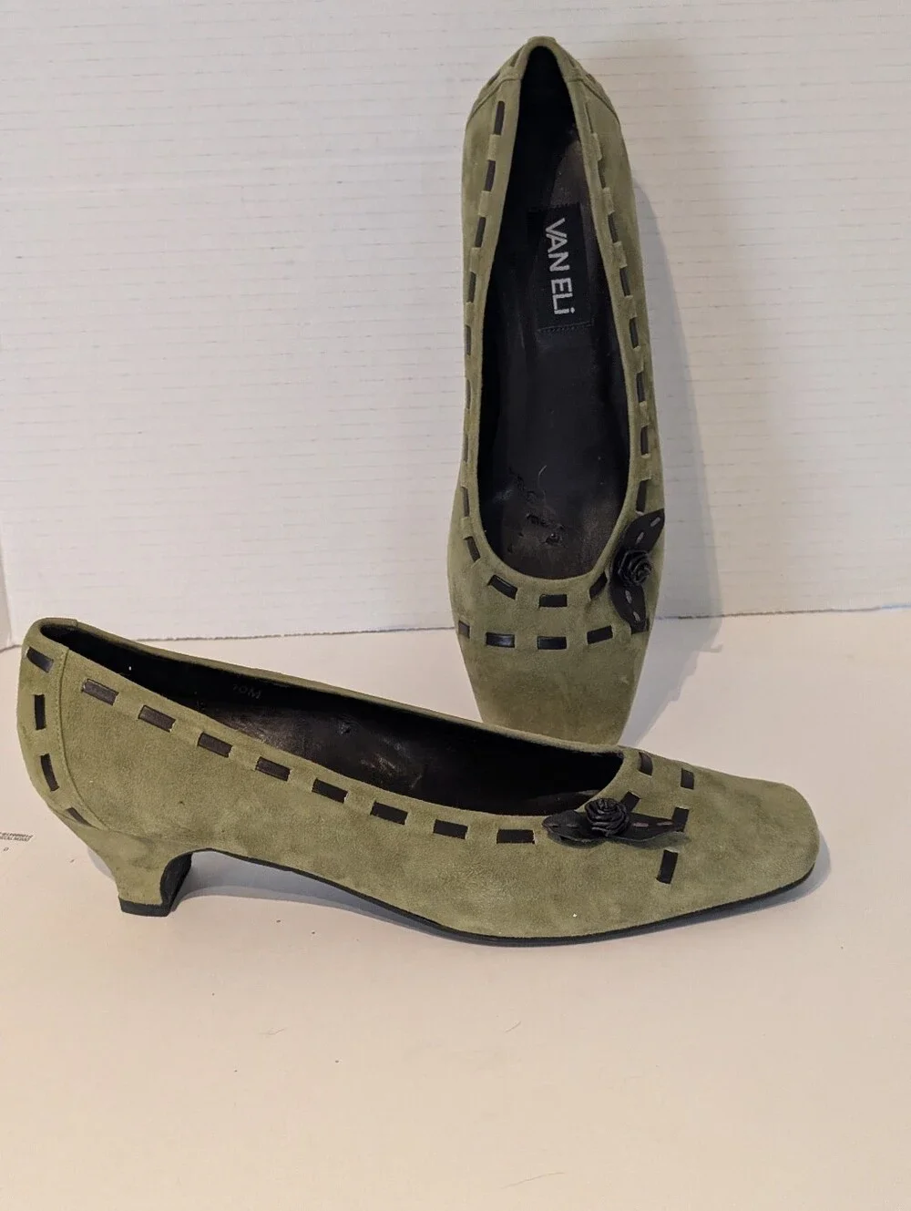 Van Eli Green Suede Pumps Sz. 10M